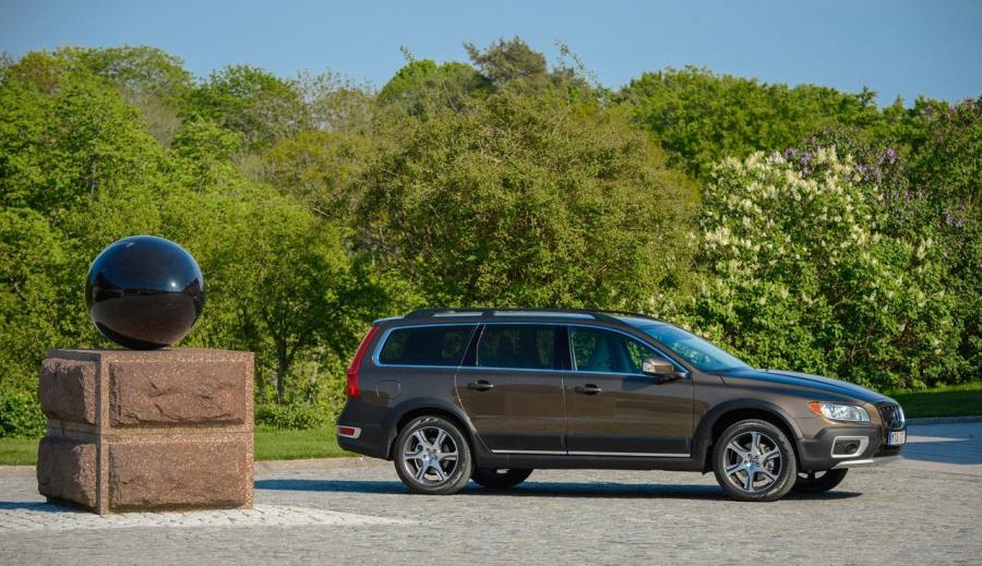 Volvo XC70 2013 года  (фото 4 из 13)
